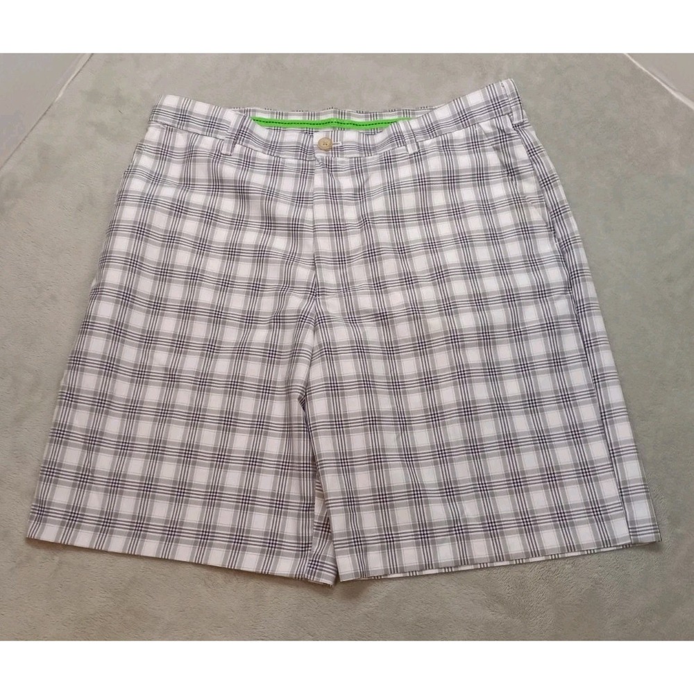 Izod Performance Golf Mens Size 36 Bright White & Gray Plaid Shorts Polyester.